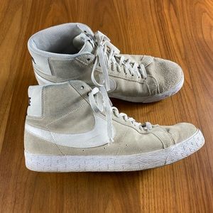 Nike Blazer Mid in CREAM